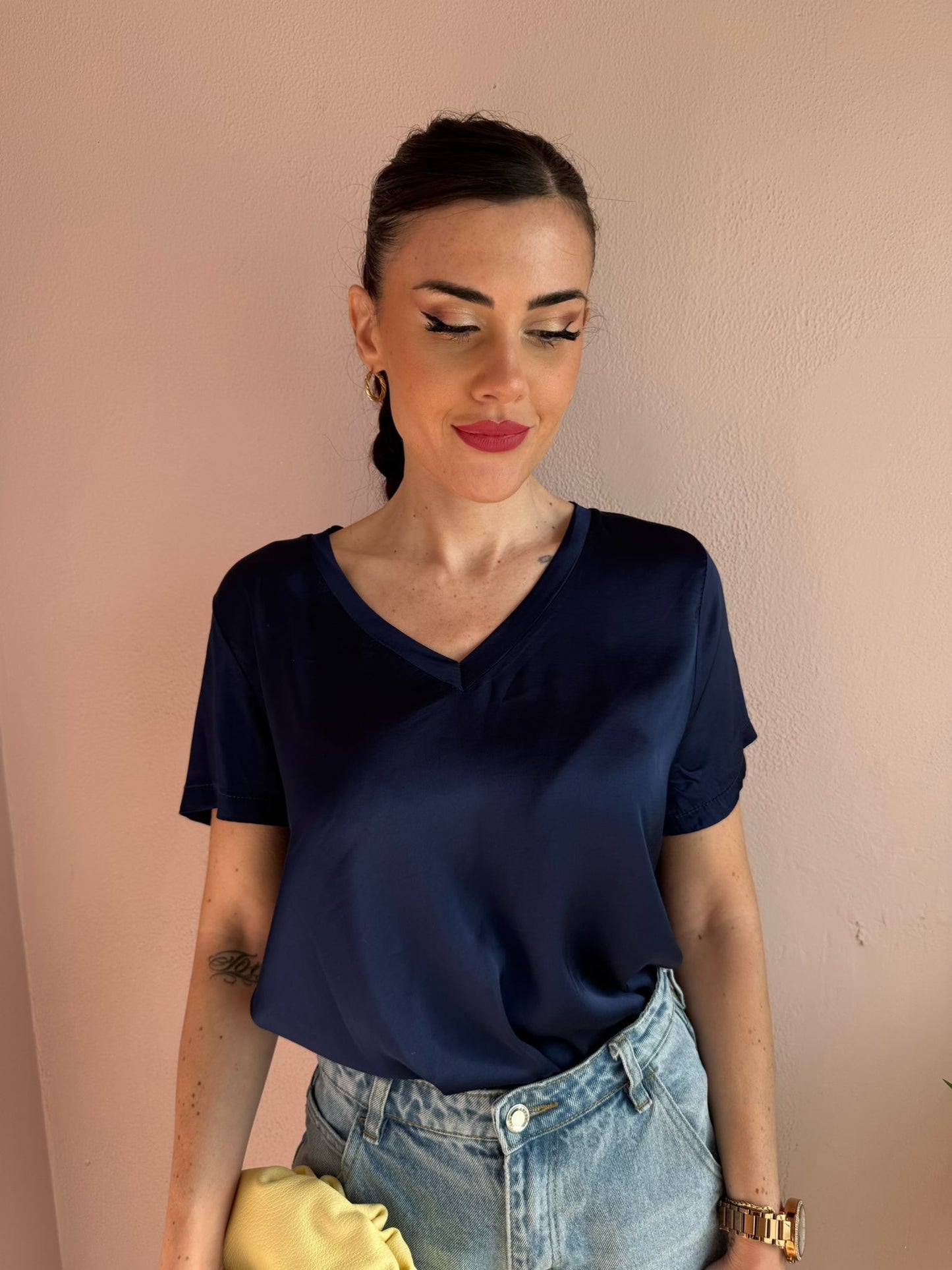 T-shirt in satin a Blu
