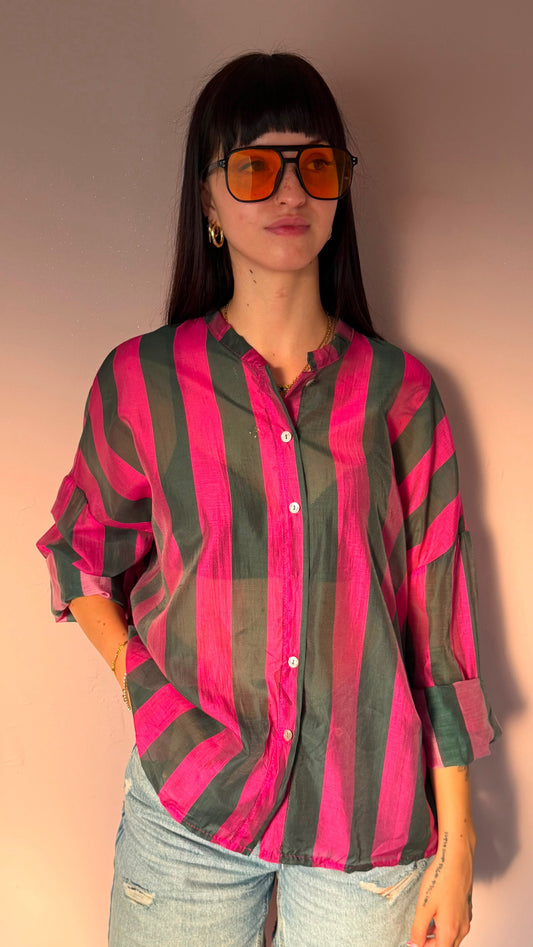 Camicia a Righe Fucsia e Antracite con Collo alla Coreana
