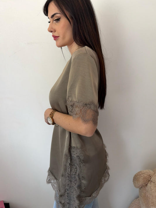Blusa Satin Tortora con Pizzo