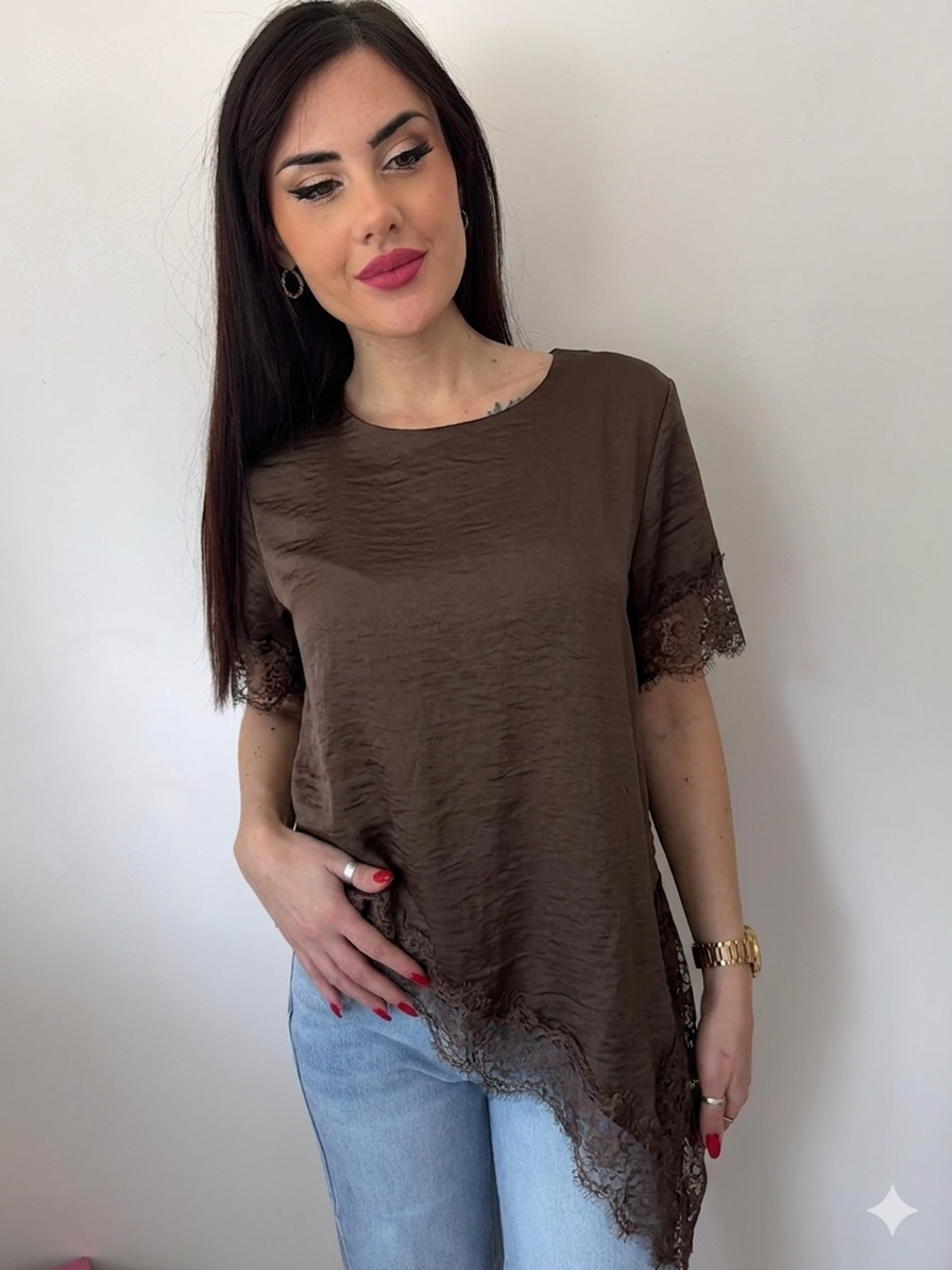 Blusa Satin choco con Pizzo