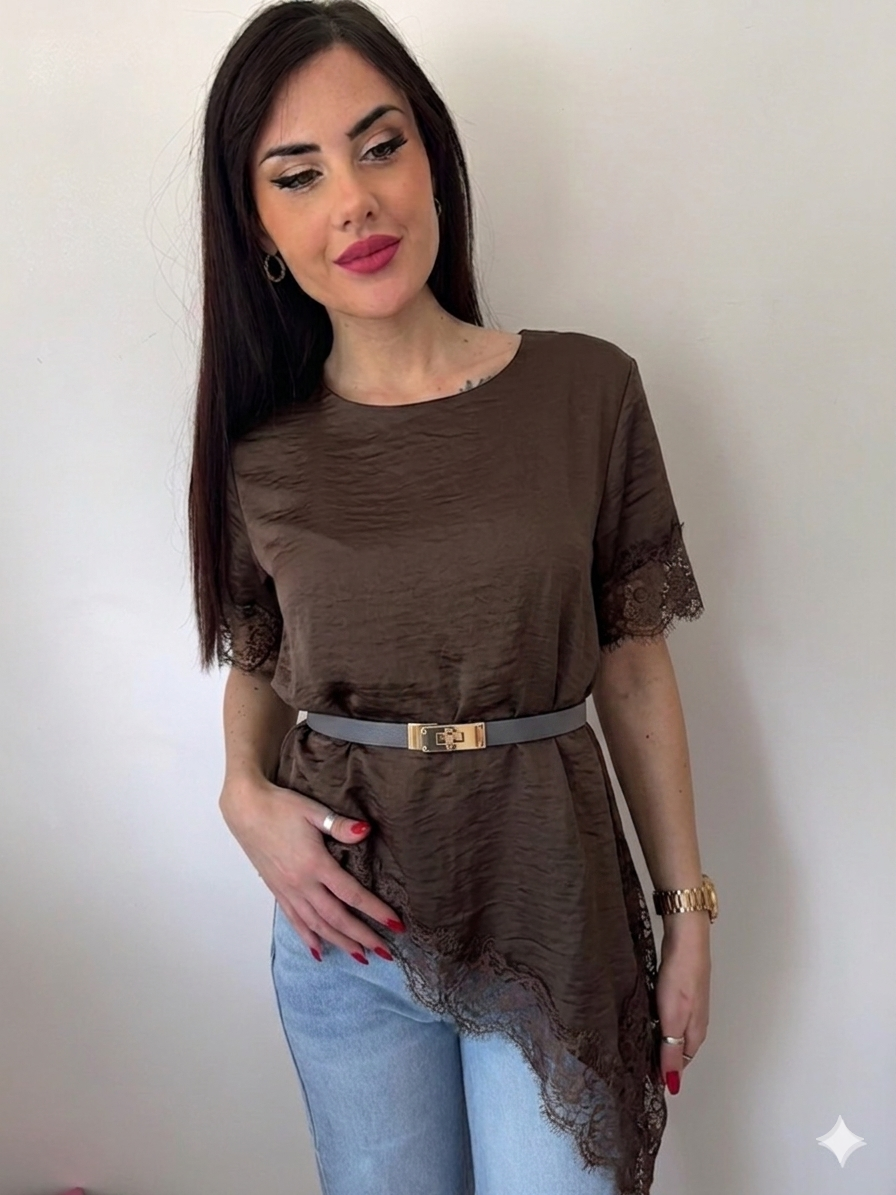 Blusa Satin choco con Pizzo