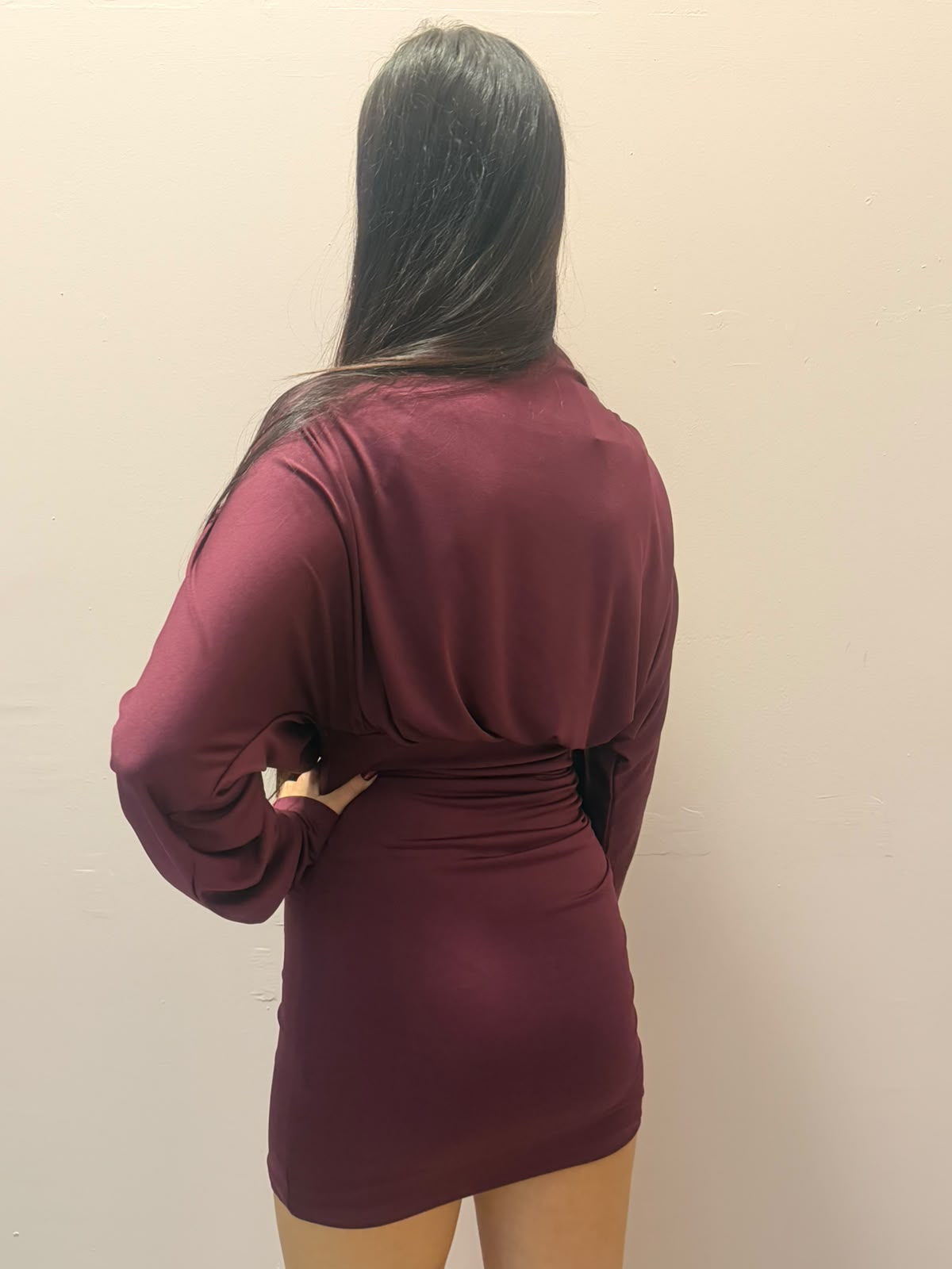 Abito Corto Bordeaux Donna con Drappeggio